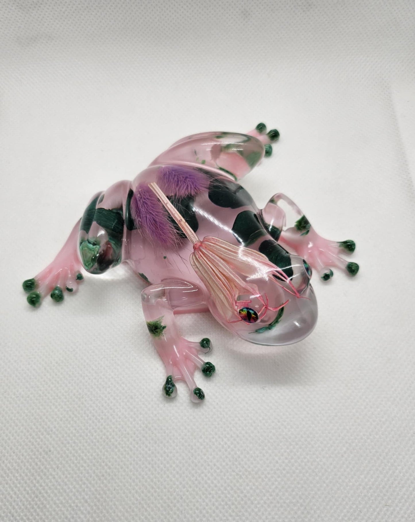 Grenouille Enchantée : Sculpture en Résine Époxy
