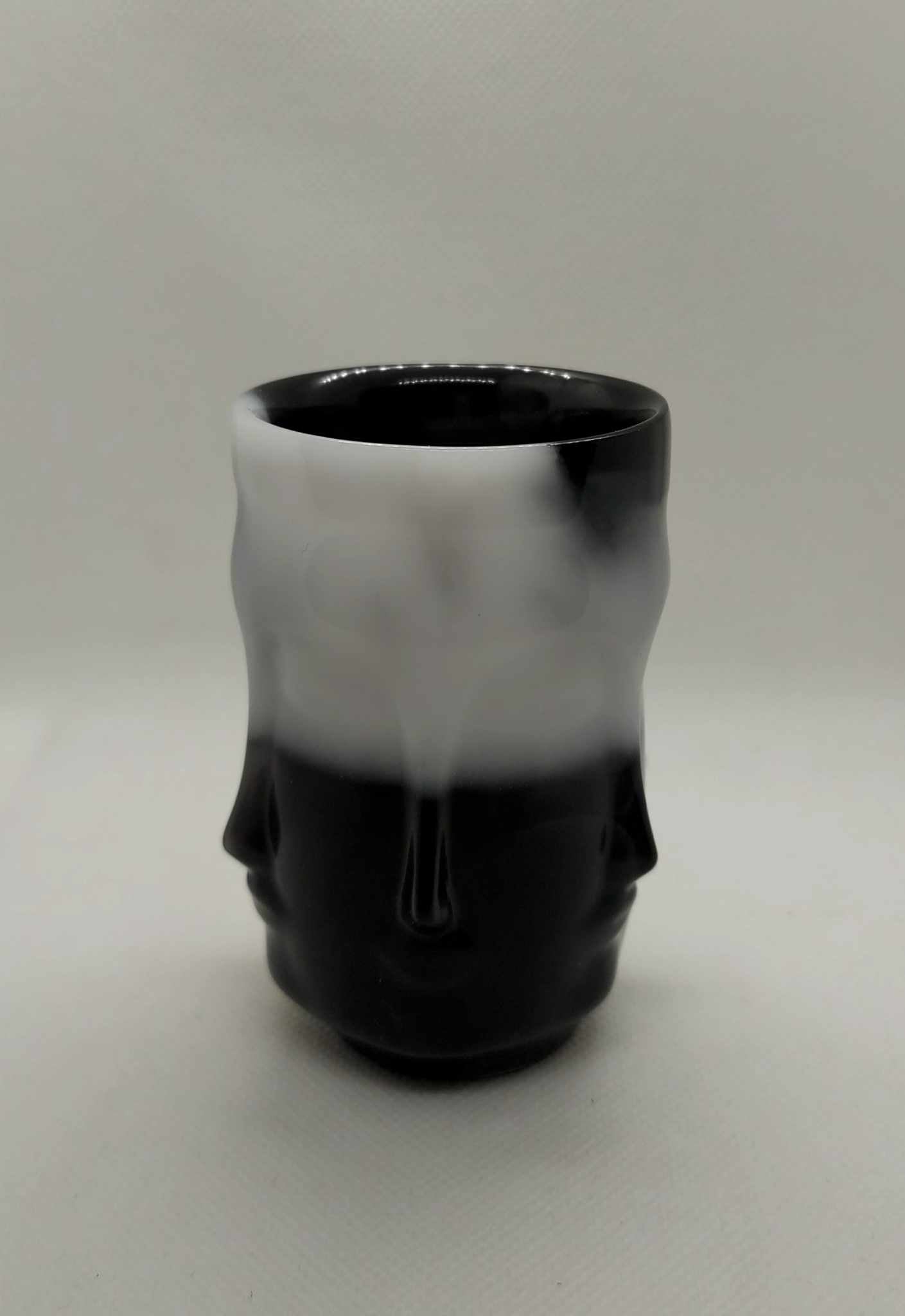 Vase des Multiples Regards