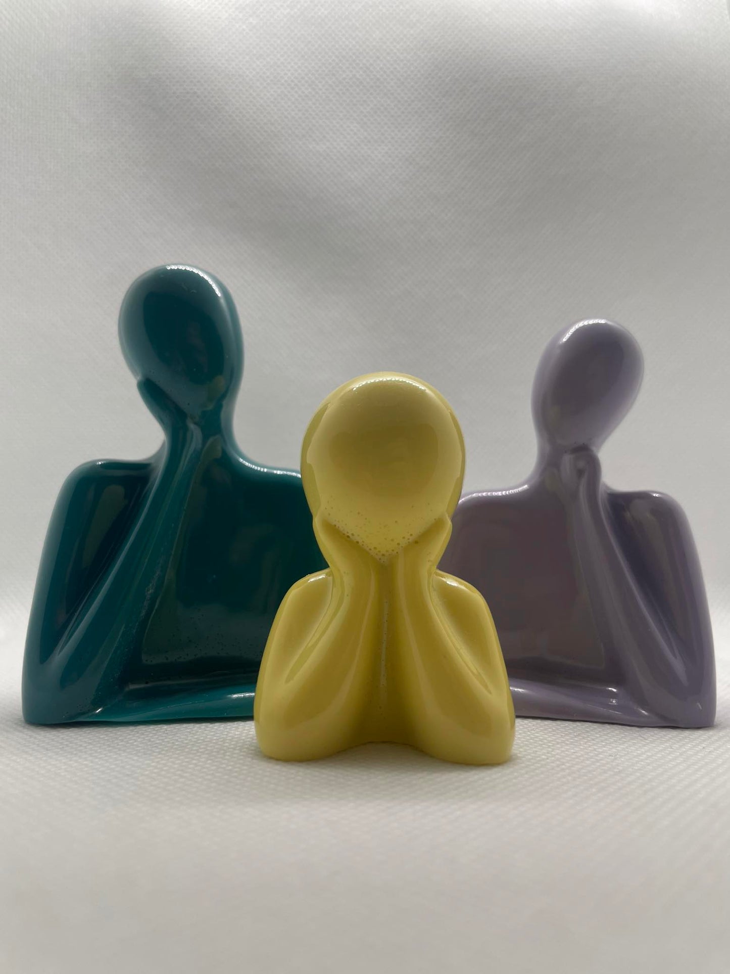 Essence Familiale : Demi-Statuettes Famille en Résine Époxy