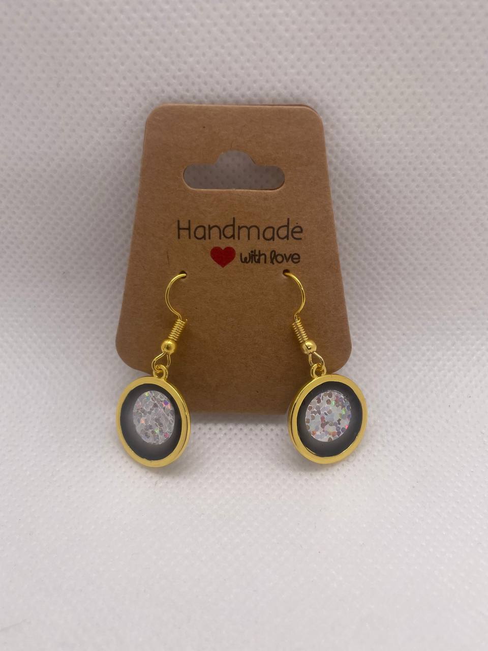 "Élégance Artisanale" – Boucles d’Oreilles en Résine Époxy