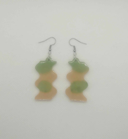 "Élégance Artisanale" – Boucles d’Oreilles en Résine Époxy