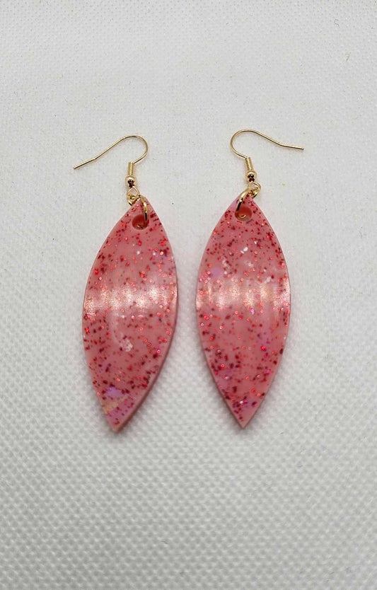 Elégance Artisanal : Boucle d'oreilles en résine époxy