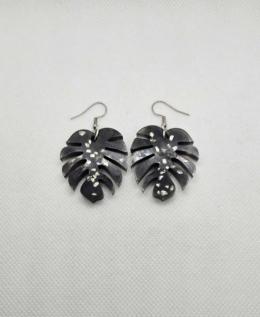 "Élégance Artisanale" – Boucles d’Oreilles en Résine Époxy
