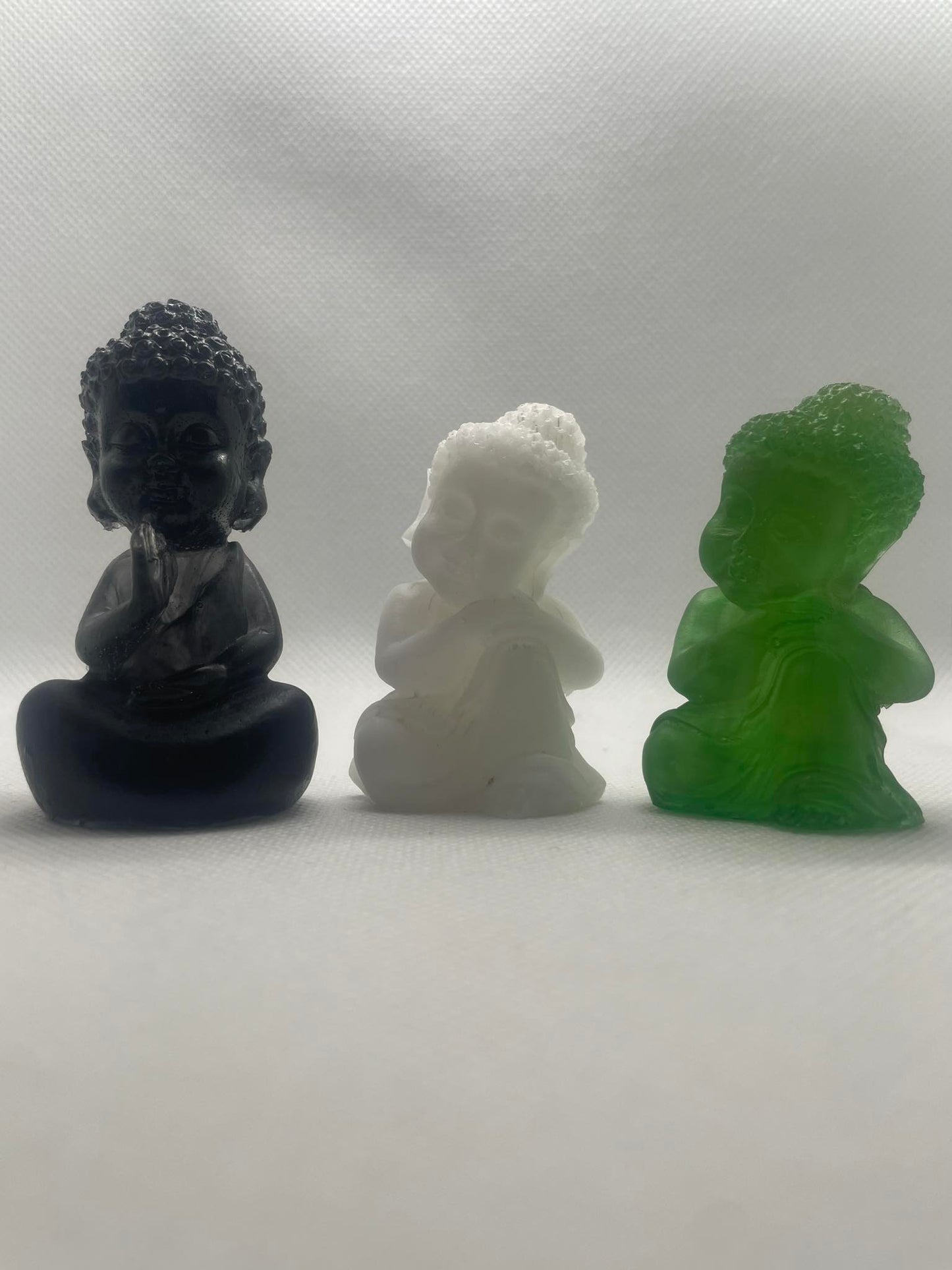 Paix Intérieure : Bouddha Méditant en Résine Époxy