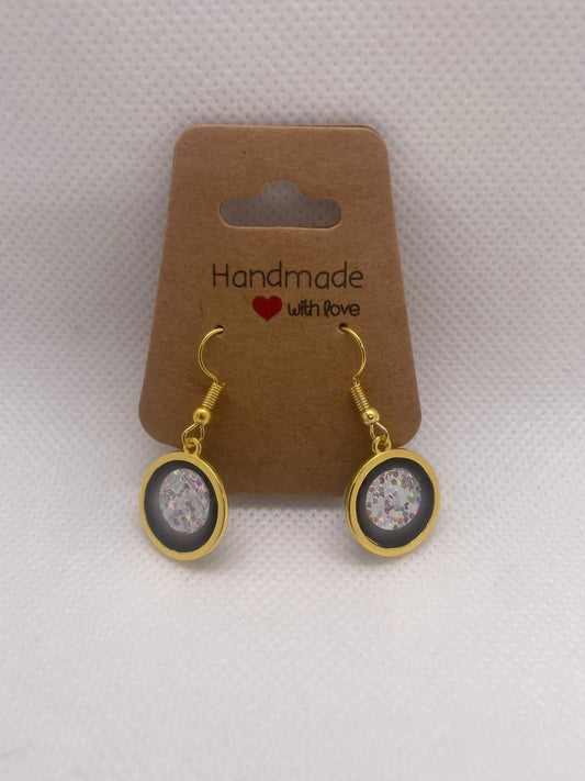 "Élégance Artisanale" – Boucles d’Oreilles en Résine Époxy