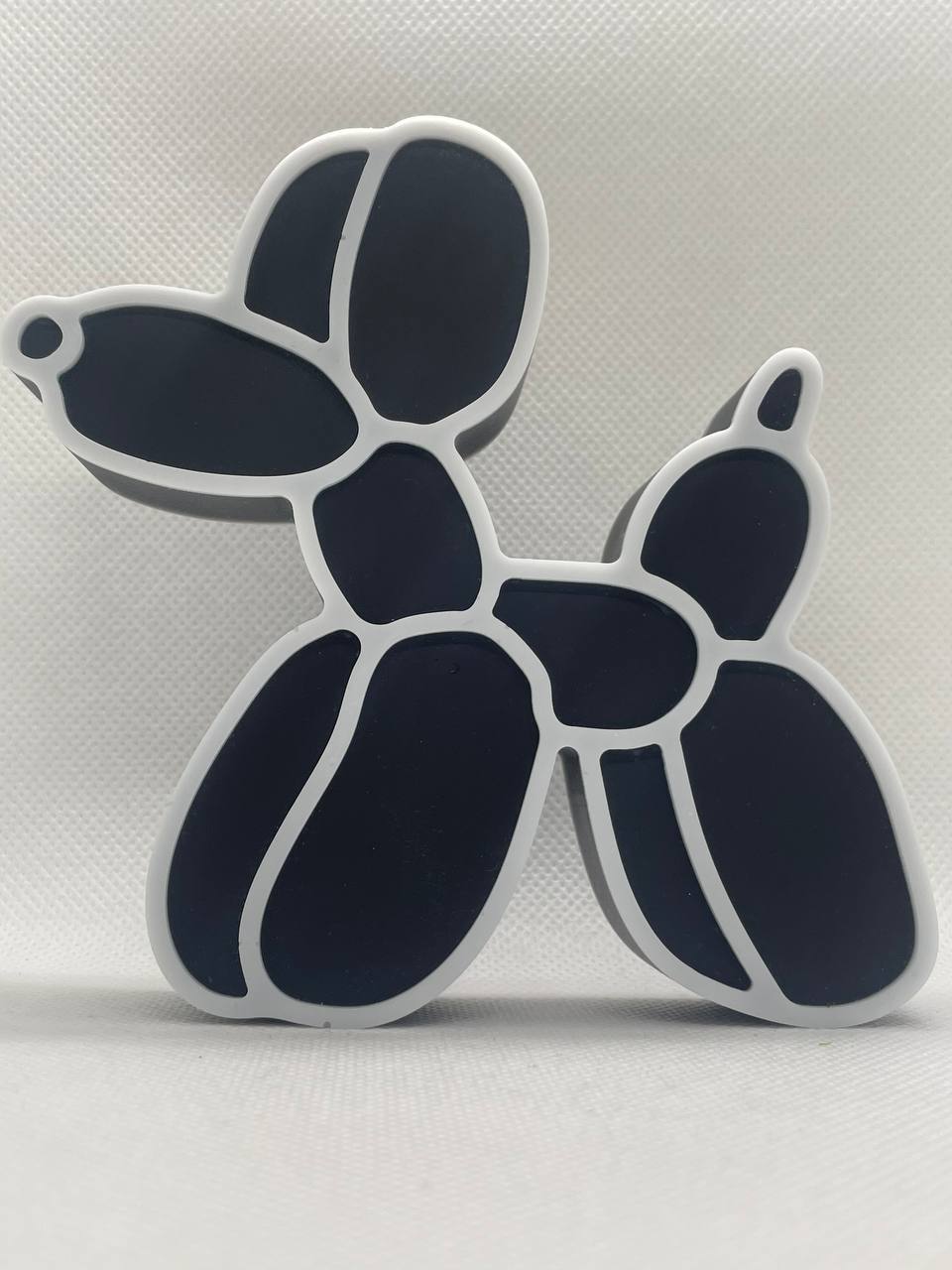 Compagnon Ludique : Chien en Résine Époxy Style Ballon