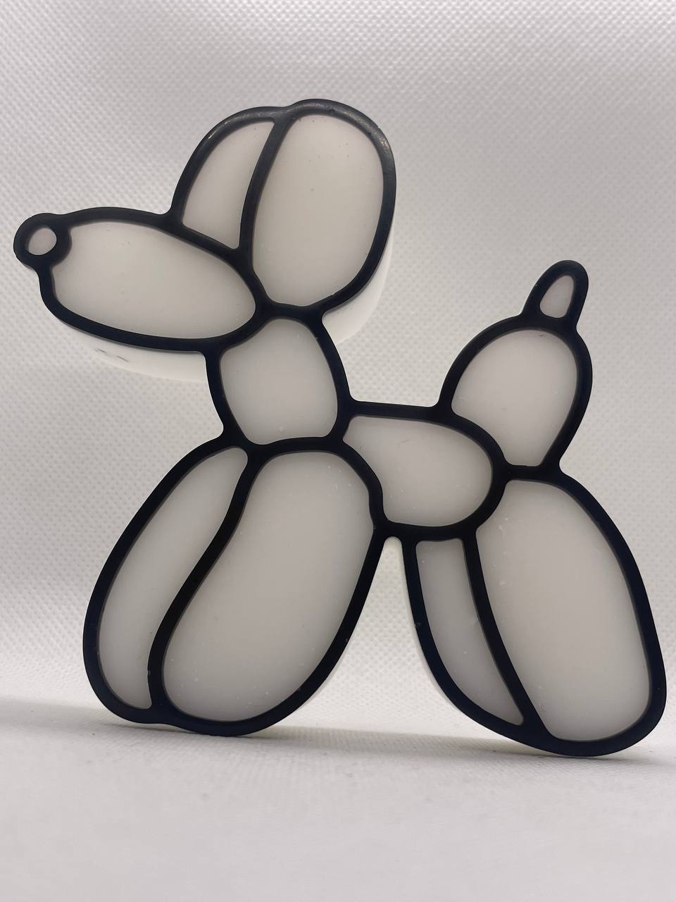 Compagnon Ludique : Chien en Résine Époxy Style Ballon
